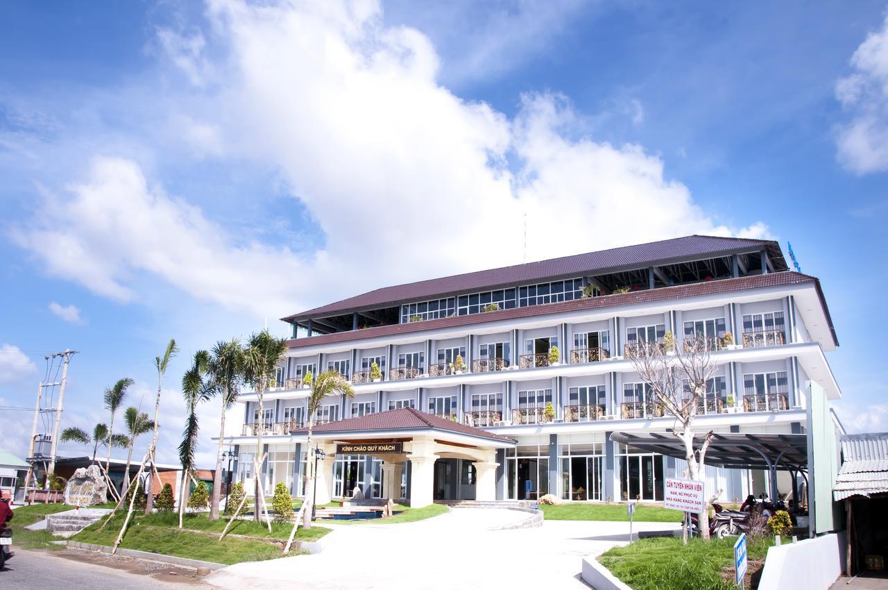 Ozon Hotel Nam Can Exterior foto
